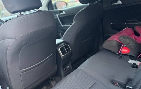 KIA Sportage IV рестайлинг, 2016 год, 1 800 000 рублей, 9 фотография