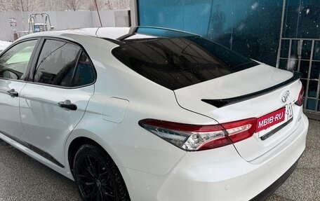 Toyota Camry, 2022 год, 3 900 000 рублей, 4 фотография