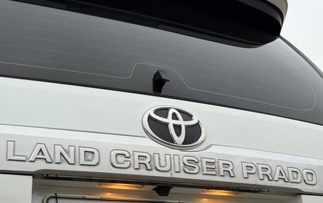 Toyota Land Cruiser Prado 150 рестайлинг 2, 2019 год, 5 099 000 рублей, 14 фотография