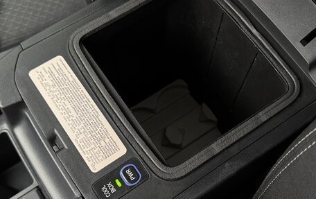Toyota Land Cruiser Prado 150 рестайлинг 2, 2019 год, 5 099 000 рублей, 26 фотография