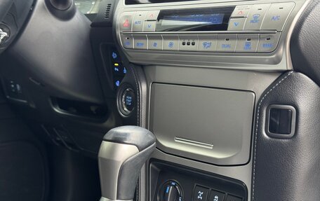 Toyota Land Cruiser Prado 150 рестайлинг 2, 2019 год, 5 099 000 рублей, 33 фотография