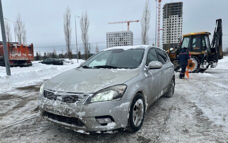 KIA cee'd I рестайлинг, 2011 год, 649 000 рублей, 1 фотография