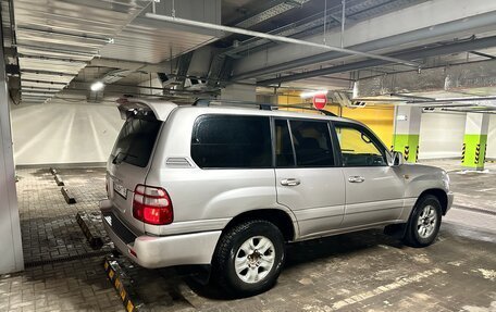 Toyota Land Cruiser 100 рестайлинг 2, 2002 год, 1 550 000 рублей, 5 фотография