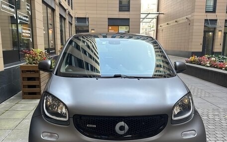 Smart Fortwo III, 2017 год, 2 400 000 рублей, 5 фотография