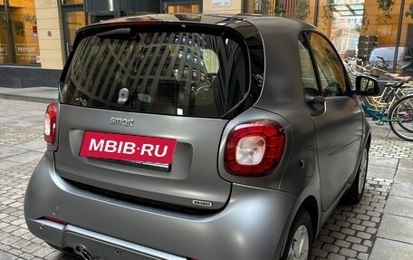 Smart Fortwo III, 2017 год, 2 400 000 рублей, 8 фотография