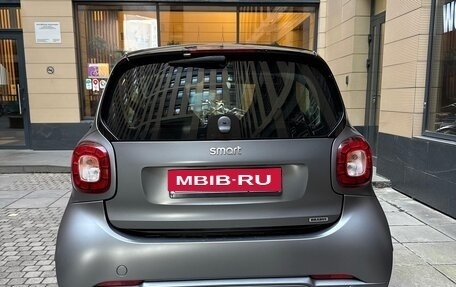 Smart Fortwo III, 2017 год, 2 400 000 рублей, 10 фотография