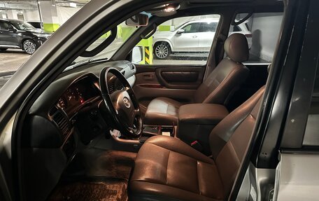 Toyota Land Cruiser 100 рестайлинг 2, 2002 год, 1 550 000 рублей, 11 фотография