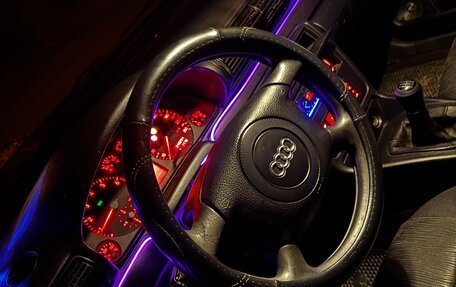 Audi A4, 1998 год, 350 000 рублей, 23 фотография