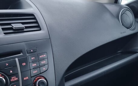 Mazda 5 II, 2011 год, 990 000 рублей, 9 фотография