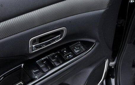 Mitsubishi Outlander III рестайлинг 3, 2013 год, 1 770 000 рублей, 9 фотография