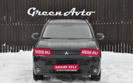Mitsubishi Outlander III рестайлинг 3, 2013 год, 1 770 000 рублей, 7 фотография