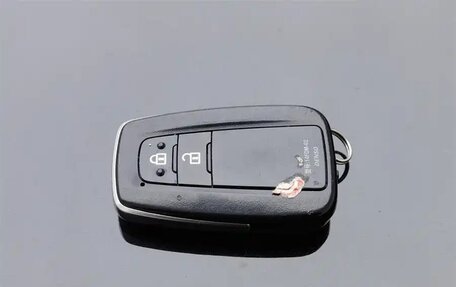 Toyota Highlander, 2023 год, 4 500 000 рублей, 24 фотография