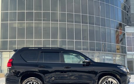 Toyota Land Cruiser Prado 150 рестайлинг 2, 2019 год, 4 990 000 рублей, 6 фотография