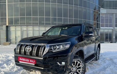 Toyota Land Cruiser Prado 150 рестайлинг 2, 2019 год, 4 990 000 рублей, 3 фотография