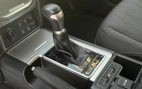 Toyota Land Cruiser Prado 150 рестайлинг 2, 2019 год, 4 990 000 рублей, 25 фотография