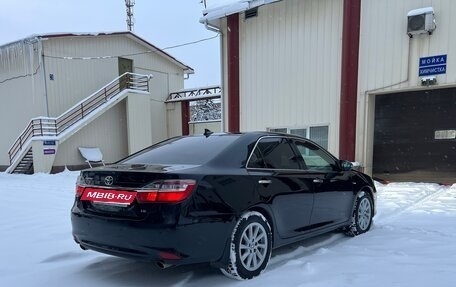 Toyota Camry, 2017 год, 2 750 000 рублей, 4 фотография