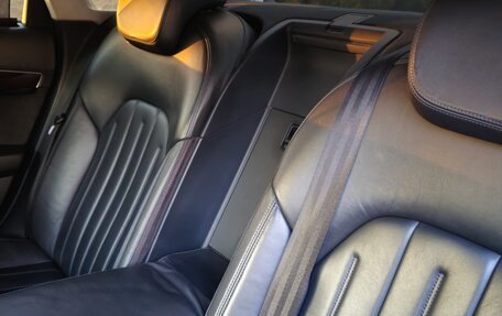 Audi A8, 2011 год, 2 950 000 рублей, 17 фотография