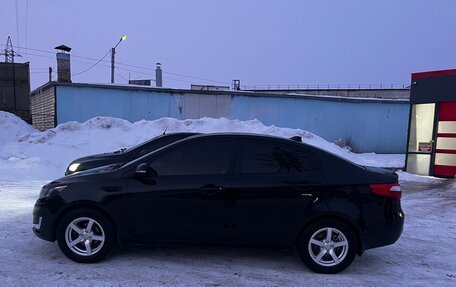 KIA Rio III рестайлинг, 2013 год, 825 000 рублей, 10 фотография