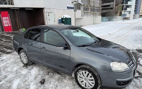 Volkswagen Jetta VI, 2010 год, 750 000 рублей, 3 фотография