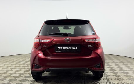 Toyota Vitz, 2017 год, 876 100 рублей, 4 фотография