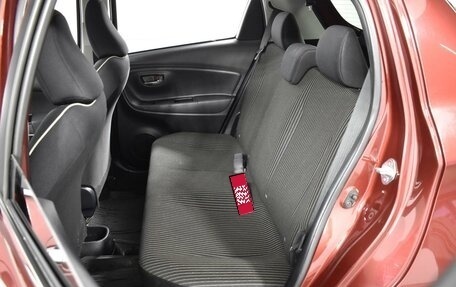 Toyota Vitz, 2017 год, 876 100 рублей, 9 фотография