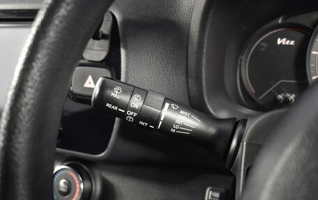 Toyota Vitz, 2017 год, 876 100 рублей, 14 фотография