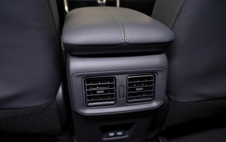 Toyota RAV4, 2025 год, 4 300 000 рублей, 14 фотография