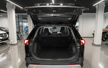 Toyota RAV4, 2025 год, 4 300 000 рублей, 24 фотография