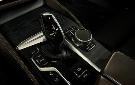 BMW 5 серия, 2020 год, 5 700 000 рублей, 21 фотография