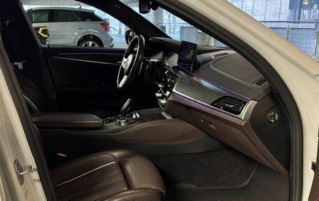 BMW 5 серия, 2020 год, 5 700 000 рублей, 23 фотография