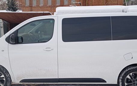 Opel Zafira Life I, 2019 год, 3 150 000 рублей, 6 фотография