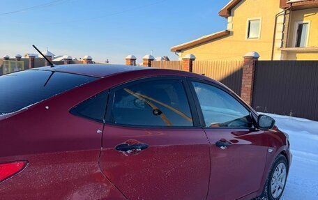 Hyundai Solaris II рестайлинг, 2011 год, 690 000 рублей, 5 фотография