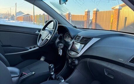 Hyundai Solaris II рестайлинг, 2011 год, 690 000 рублей, 12 фотография