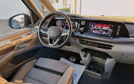 Volkswagen Multivan, 2023 год, 5 400 000 рублей, 3 фотография