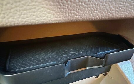 Volkswagen Multivan, 2023 год, 5 400 000 рублей, 7 фотография