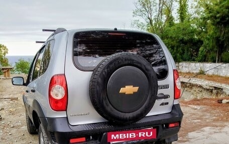 Chevrolet Niva I рестайлинг, 2009 год, 525 000 рублей, 7 фотография