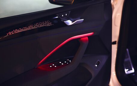 Volkswagen Tiguan, 2025 год, 4 800 000 рублей, 11 фотография