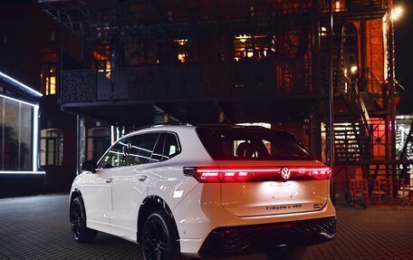 Volkswagen Tiguan, 2025 год, 4 800 000 рублей, 8 фотография