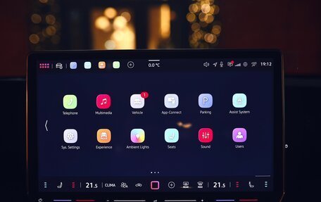 Volkswagen Tiguan, 2025 год, 4 800 000 рублей, 17 фотография