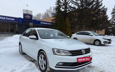 Volkswagen Jetta VI, 2016 год, 1 250 000 рублей, 2 фотография