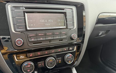 Volkswagen Jetta VI, 2016 год, 1 250 000 рублей, 20 фотография