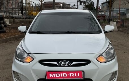 Hyundai Accent IV, 2012 год, 990 000 рублей, 2 фотография