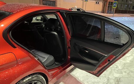 BMW 3 серия, 2017 год, 2 400 000 рублей, 14 фотография