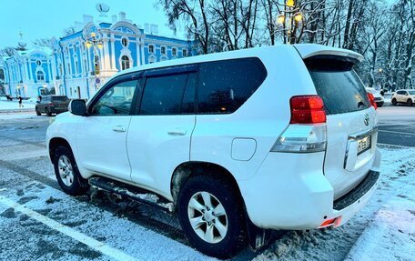 Toyota Land Cruiser Prado 150 рестайлинг 2, 2012 год, 2 299 000 рублей, 5 фотография