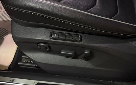 Volkswagen Tiguan II, 2021 год, 4 400 000 рублей, 11 фотография