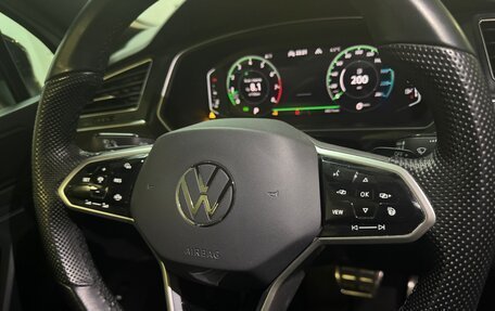 Volkswagen Tiguan II, 2021 год, 4 400 000 рублей, 15 фотография