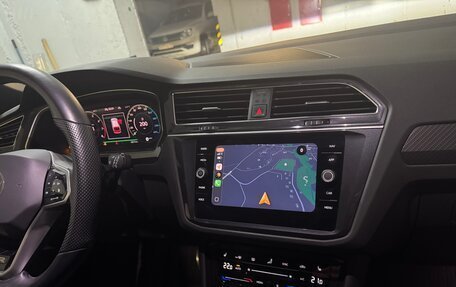 Volkswagen Tiguan II, 2021 год, 4 400 000 рублей, 19 фотография