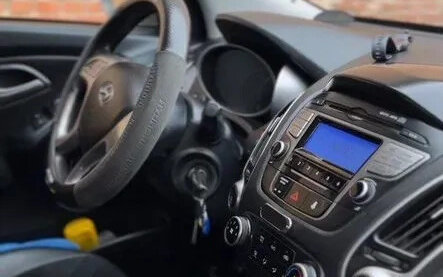 Hyundai ix35 I рестайлинг, 2012 год, 1 100 000 рублей, 13 фотография