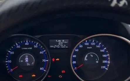 Hyundai ix35 I рестайлинг, 2012 год, 1 100 000 рублей, 6 фотография