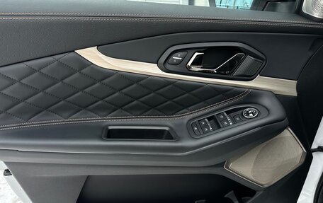 CheryExeed TXL, 2023 год, 2 450 000 рублей, 5 фотография